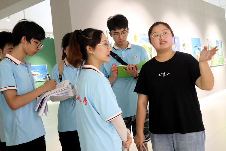 av影片中文字幕
:一堂“幸福河岸”上的思政课_fororder_112